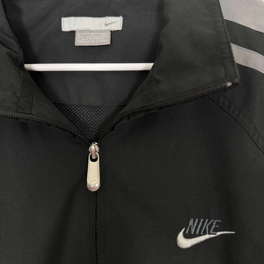 VTG Nike Windbreaker‎ Jacket Zip Black Grey S Mens Athleisure Activewear Running